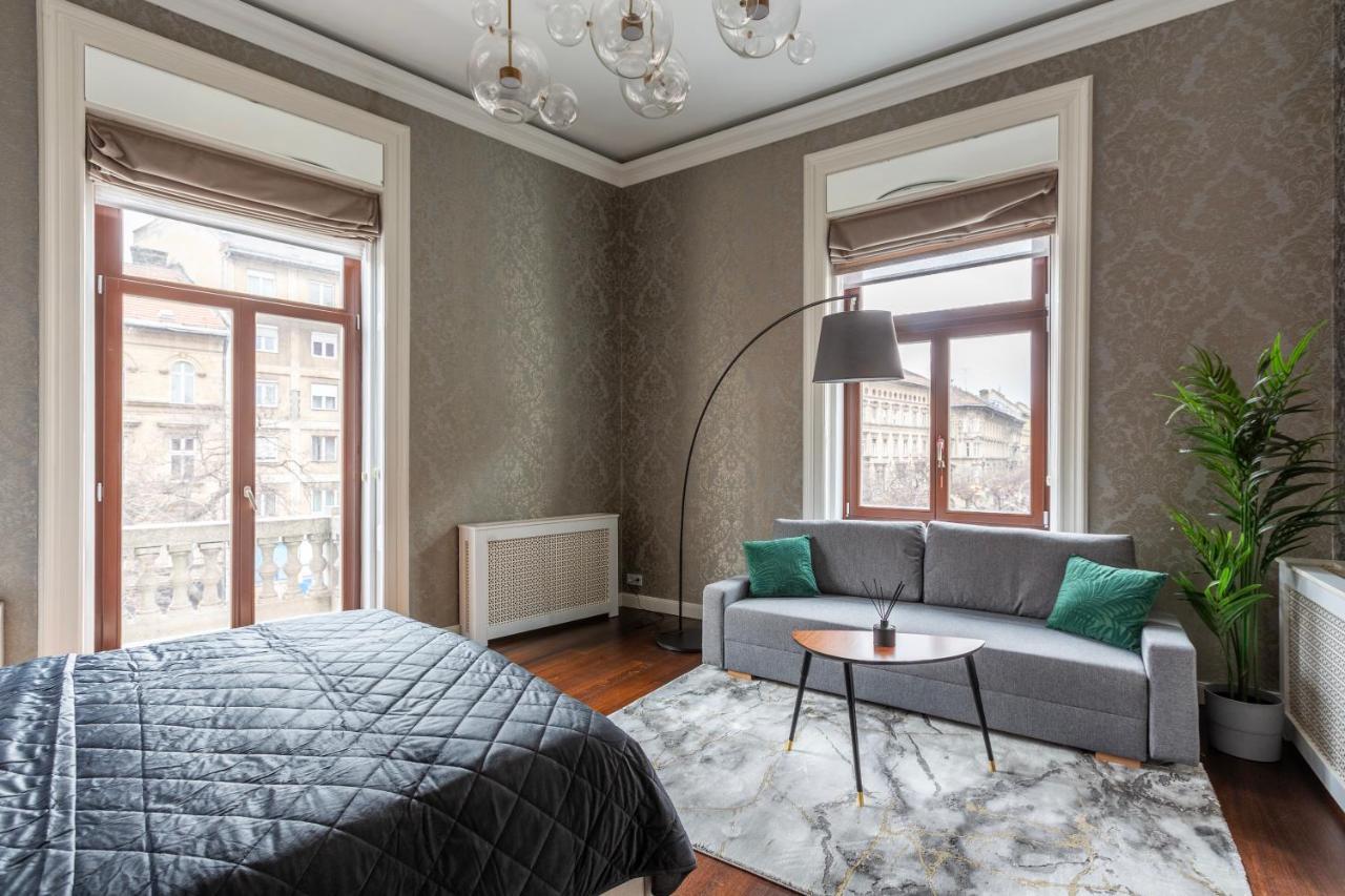 Luxury Apartment With Balcony Next To The New York Cafe, Budapest